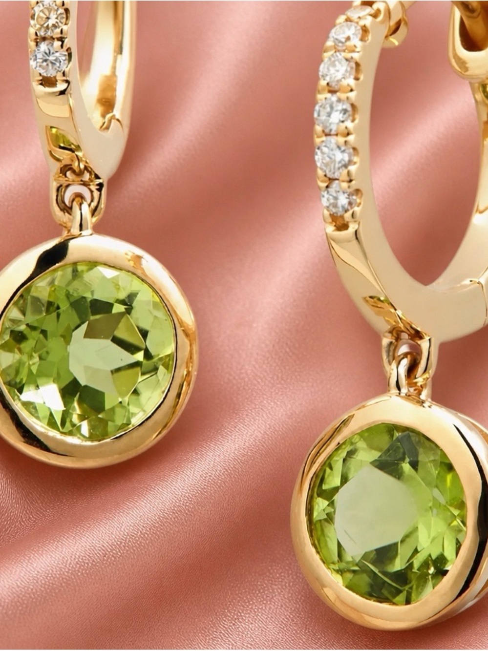 BONY LEVY High-End 18k Yellow Gold, Genuine Diamond Huggie Hoops, AAA peridot.
